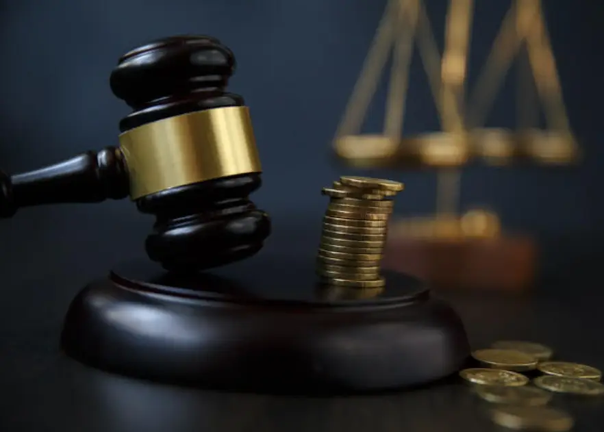 董秘勒索上市公司，敲诈未遂被判七年，曾是国泰君安分析师__董秘勒索上市公司，敲诈未遂被判七年，曾是国泰君安分析师