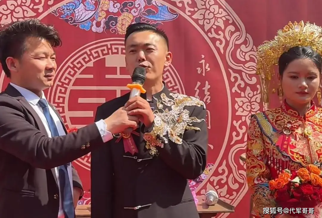 唐禹哲被曝恋网红__被曝有狐臭的女明星