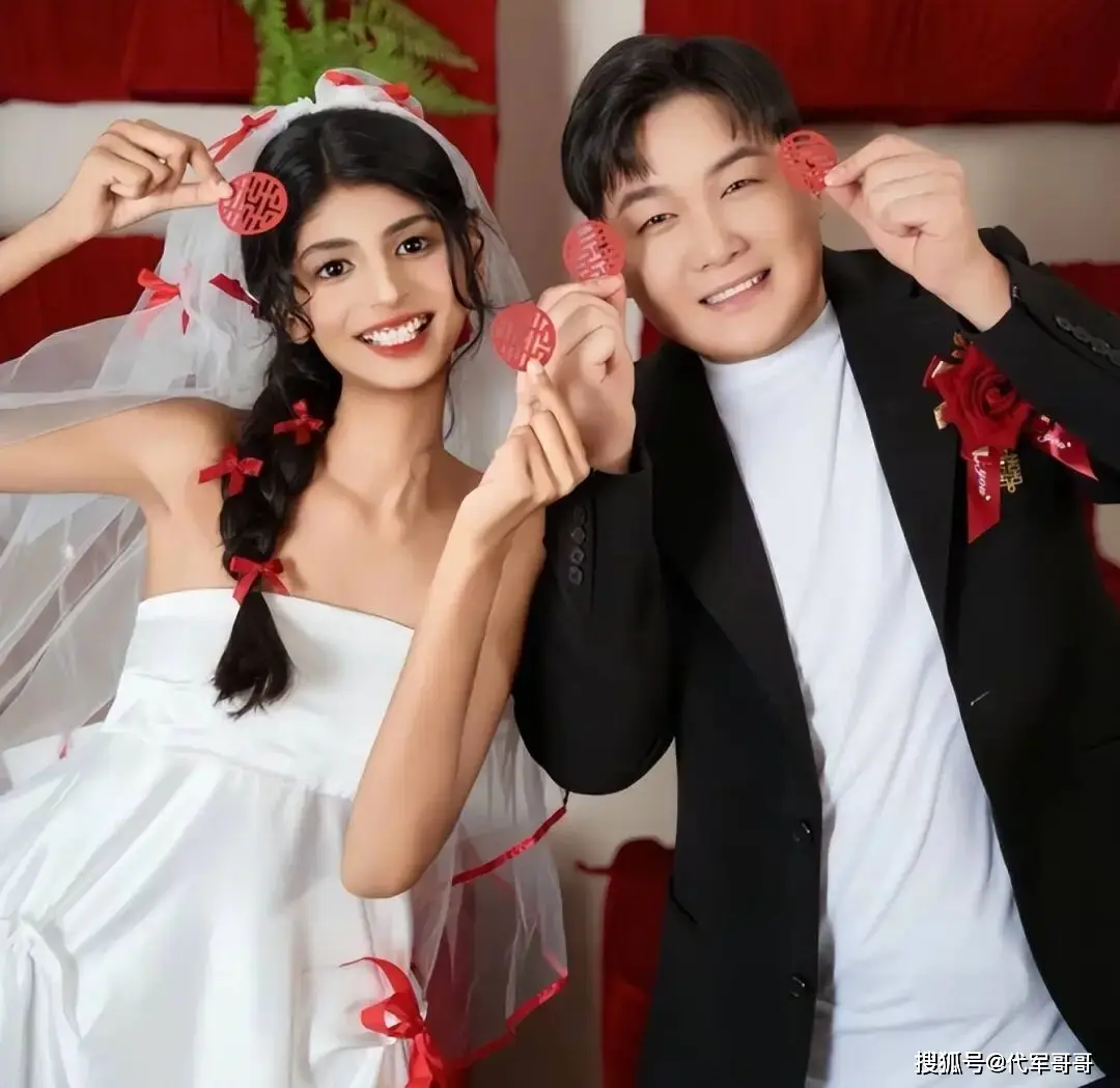 唐禹哲被曝恋网红__被曝有狐臭的女明星