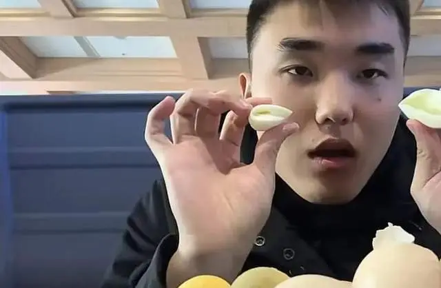 网红“爱吃蛋”回应注册公司：交税方便，并指责网友"闲得无聊"_网红“爱吃蛋”回应注册公司：交税方便，并指责网友"闲得无聊"_