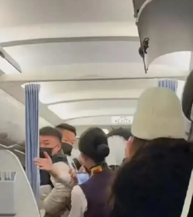 _搜镇江网友之家_李国毅被网友举报