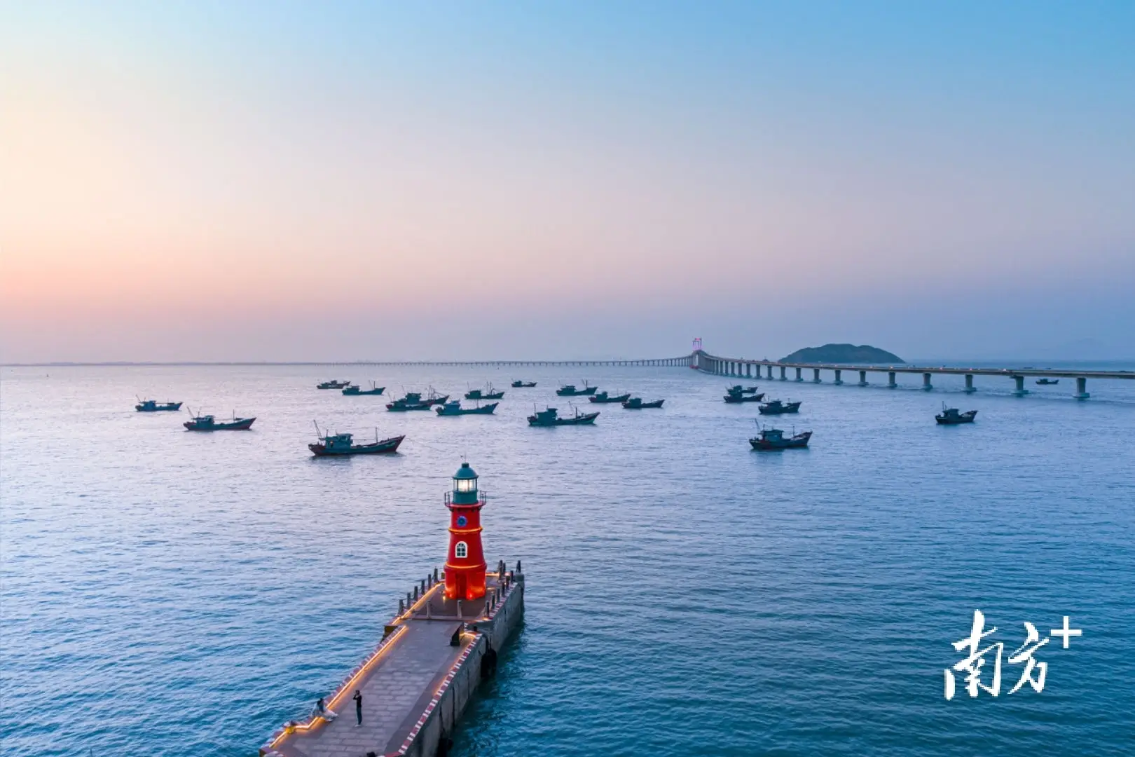 _消费与民生_工行白金卡消费2万免年费